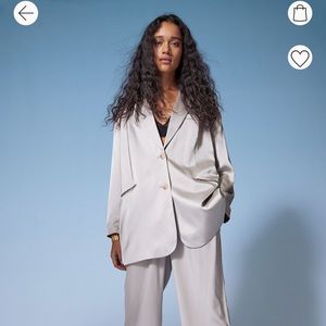 NWT H&M Oversized Satin Blazer Light Taupe S